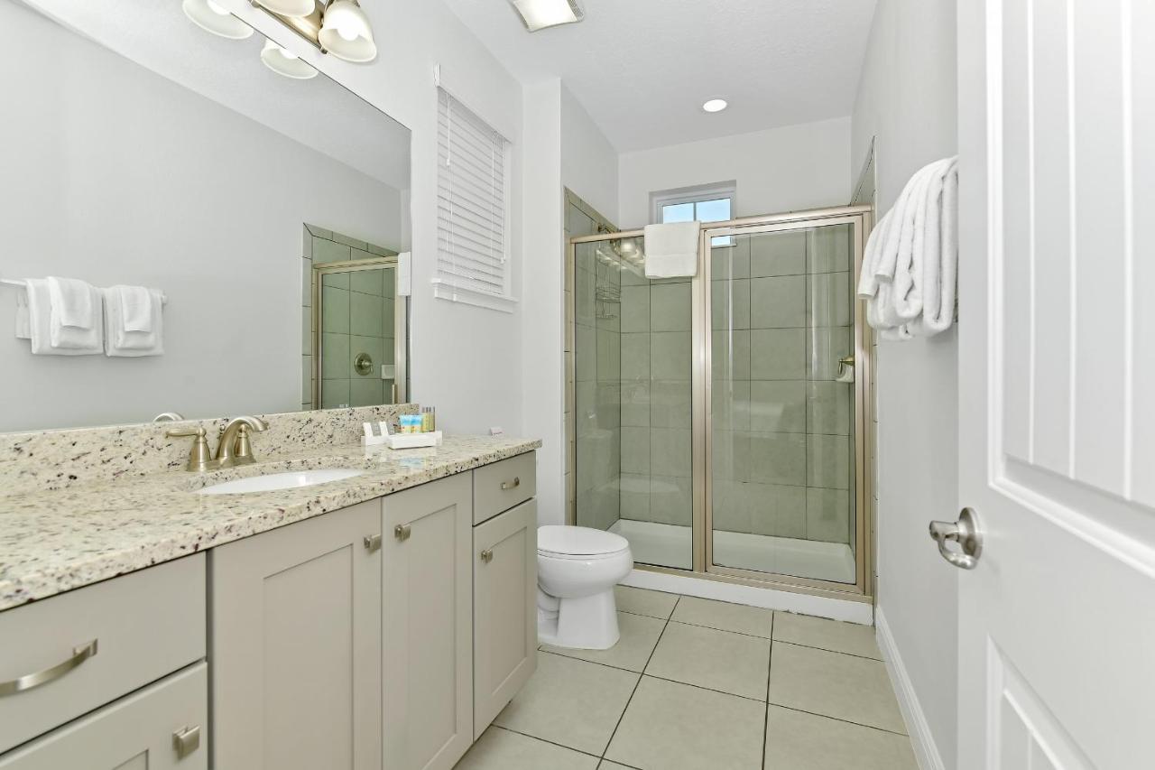 Holiday home Spacious Near By Rentyl With Private Pool & Amenities - 250c *