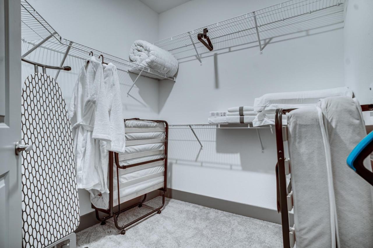 Apartment Luxury 1br 1bth Sleeps Up To 5 Orlando