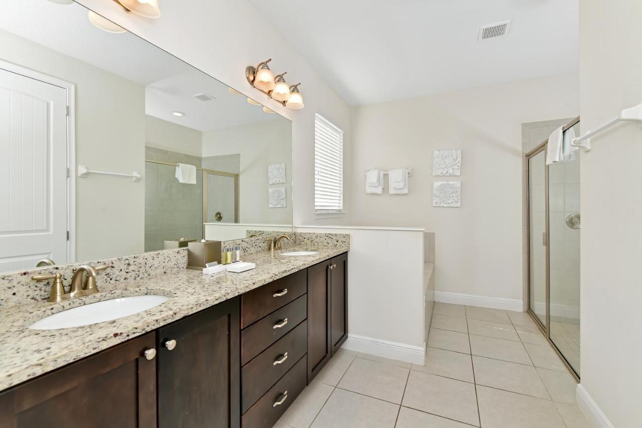 Vibrant At Encore Resort: Private Pool & Amenities Holiday home