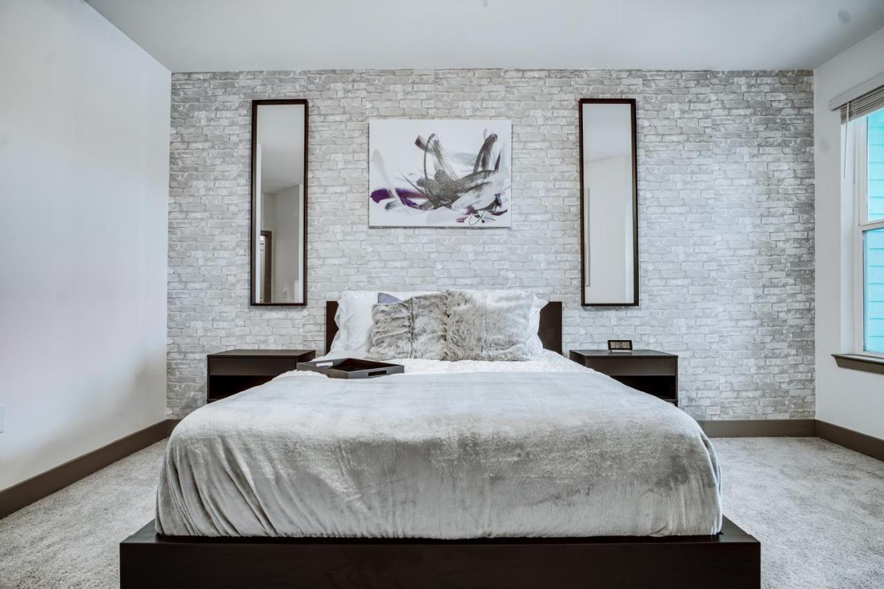 Apartment Luxury 1br 1bth Sleeps Up To 5 *
