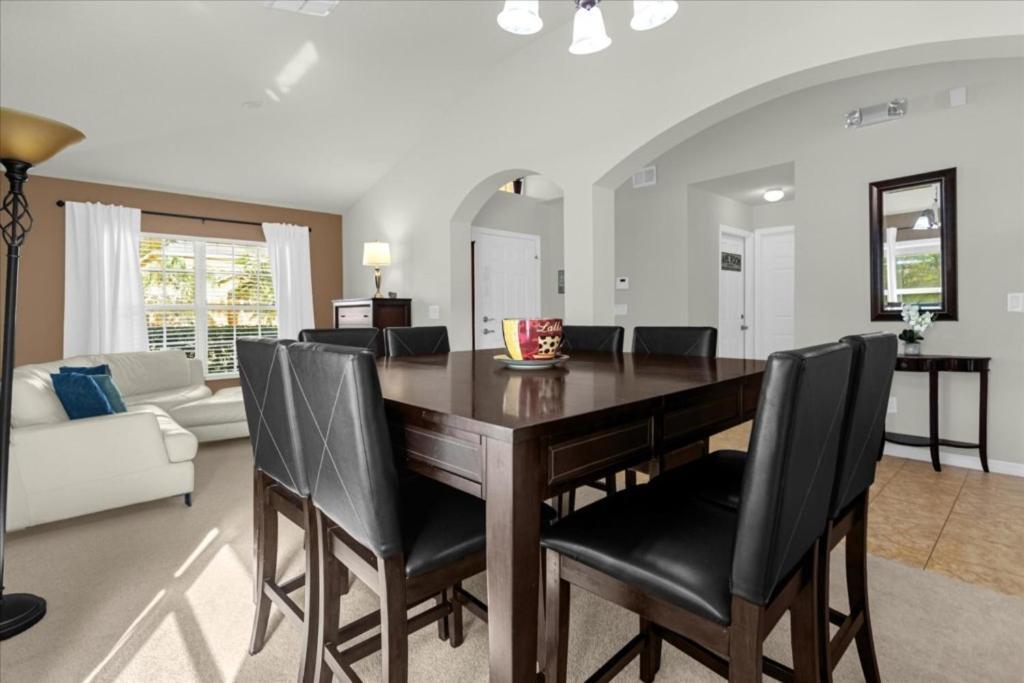 Holiday home 4 Bedrooms - 3 Bathrooms - Veranda Palms 4461 Np *