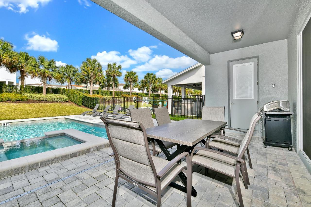 Modern With Private Pool Near With Amenities By Rentyl - 7655f