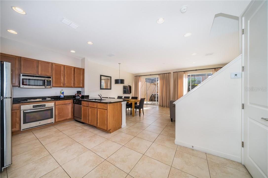 Charming 3 Bd W/ Spa Close To Disney @ Regal Oaks 2649 Holiday home
