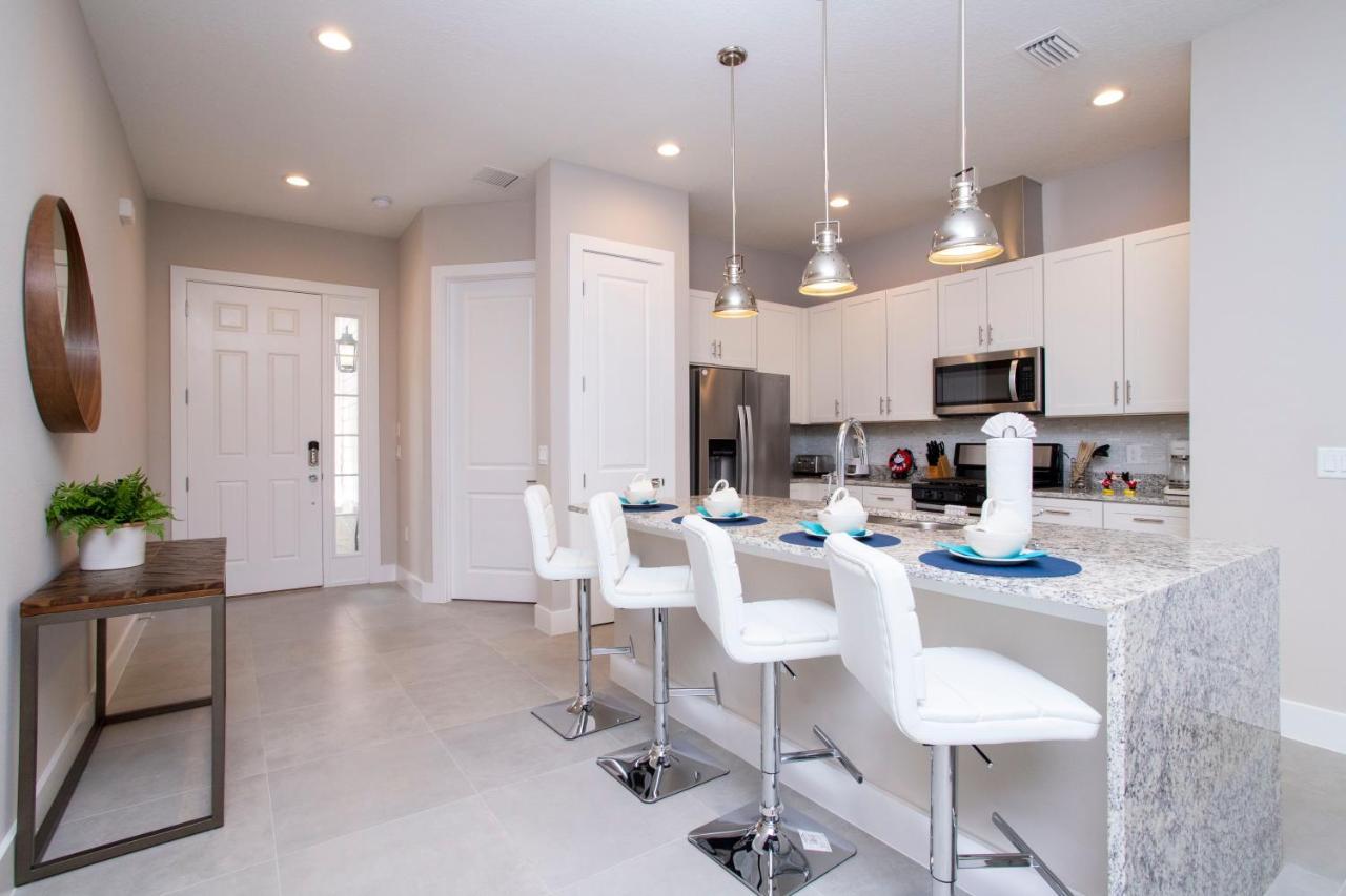 Gorgeous 4 Bedroom Family Friendly Close To 7573 Holiday home Orlando