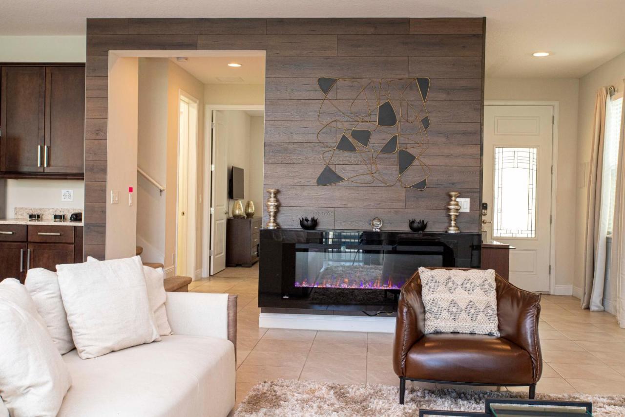 Holiday home Luxurious 5bd Private Pool Jacuzzi & Game At Encore 7432