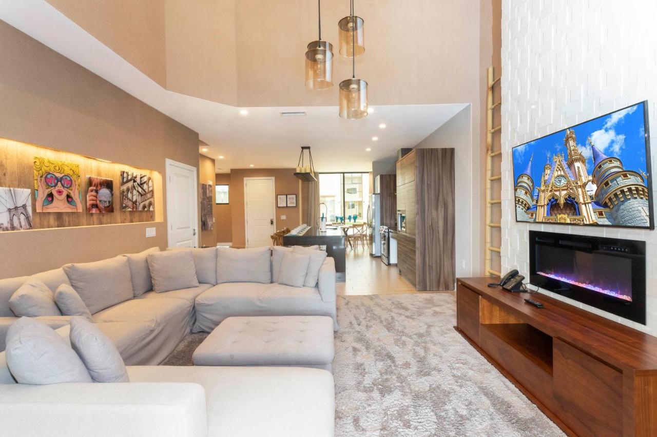 Gorgeous 4bd Close To @ Magic Village 7581