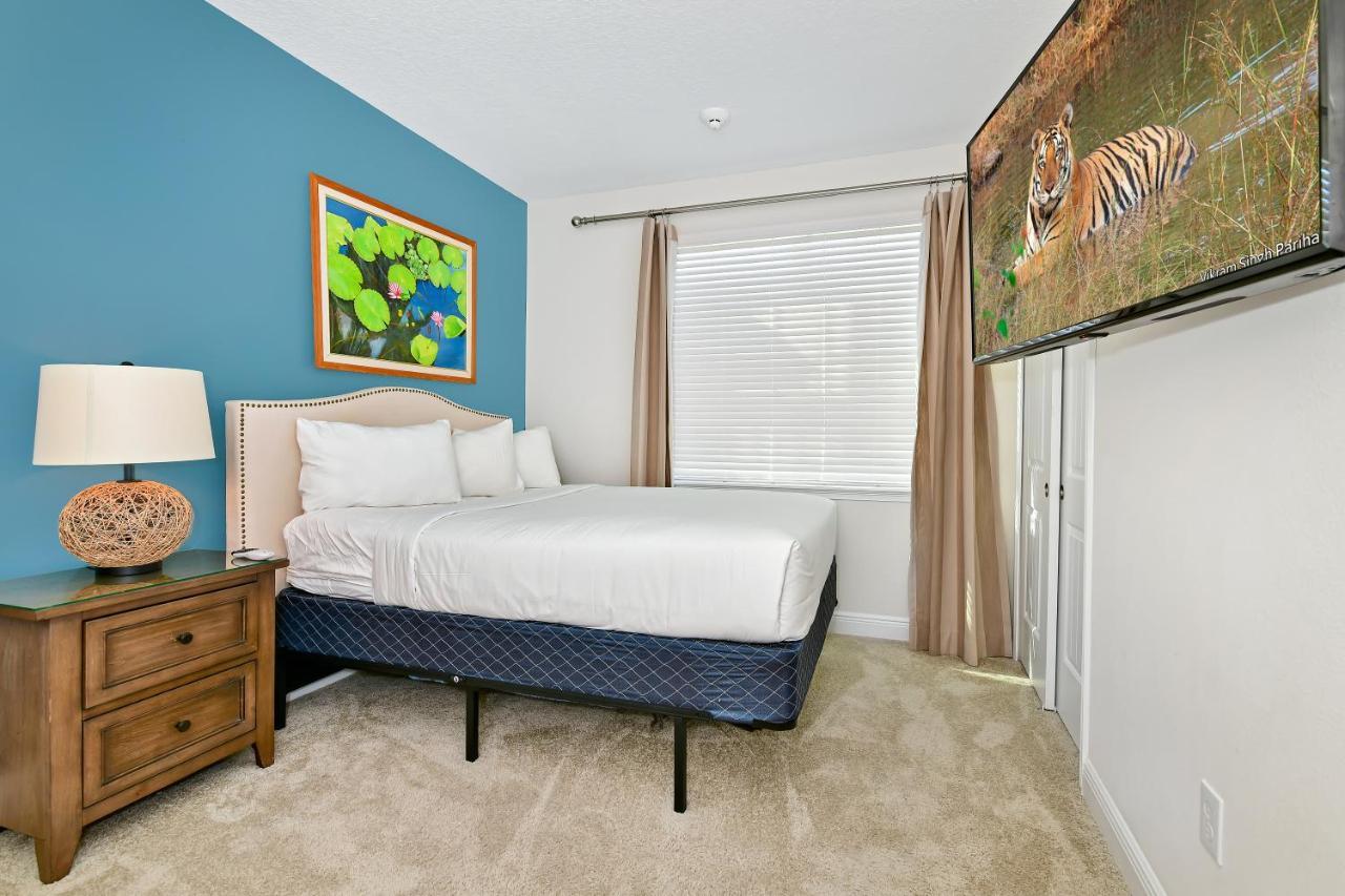 Holiday home Vibrant At Encore Resort: Private Pool & Amenities