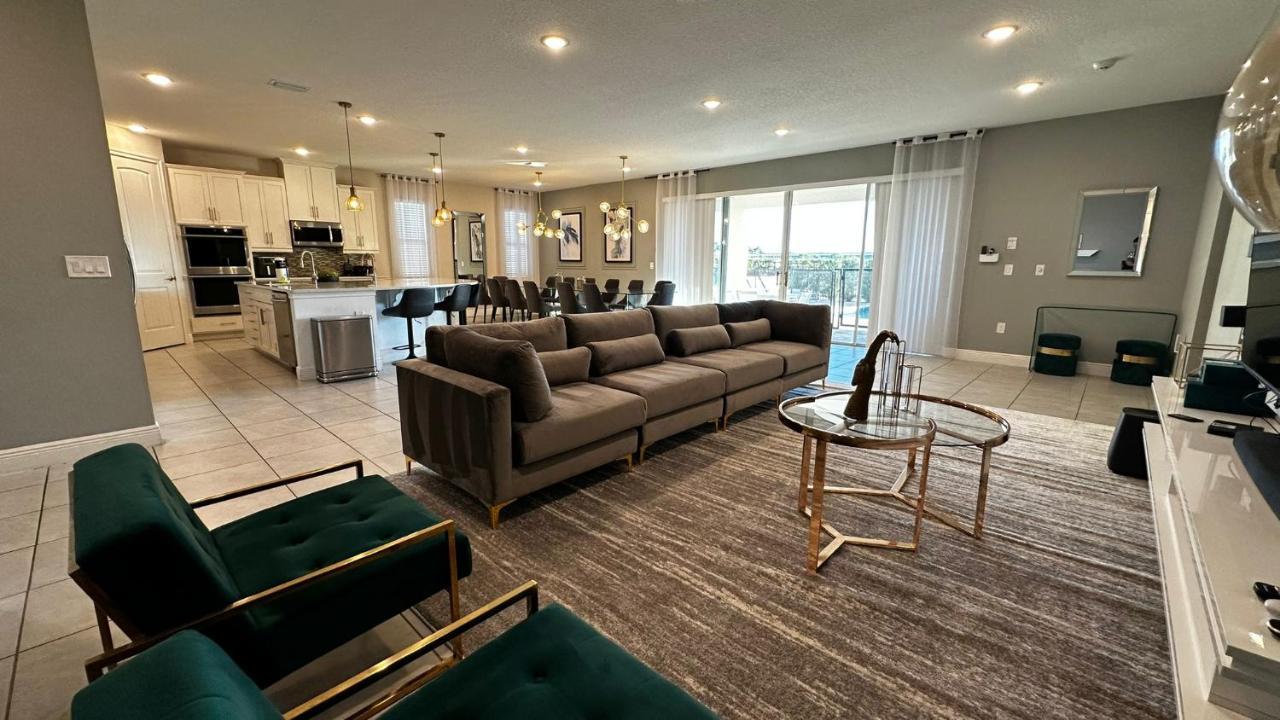 Epic 12-bed -the Entertainment Paradise Holiday home *