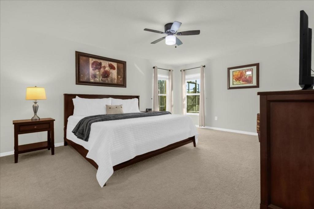 Holiday home 4 Bedrooms - 3 Bathrooms - Veranda Palms 4461 Np *
