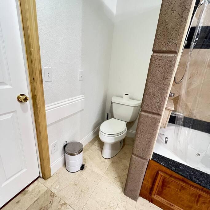 Like House, 4 Bedrooms, 3 Bathrooms