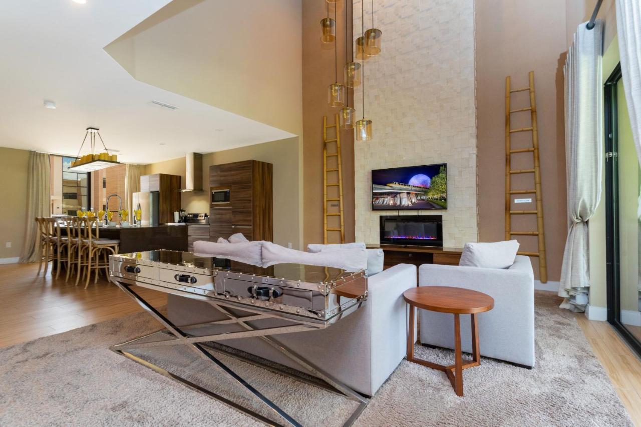 Gorgeous 3 Bd Close To @ Magic Village 7568