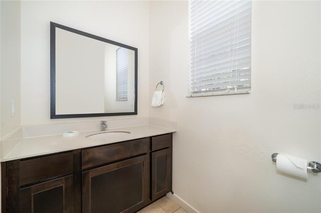Charming 3 Bd W/ Spa Close To Disney @ Regal Oaks 2649