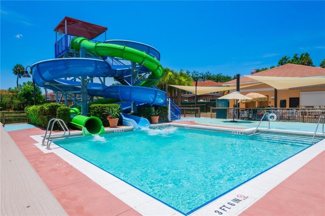 Charming 3 Bd W/ Spa Close To Disney @ Regal Oaks 2649 Holiday home