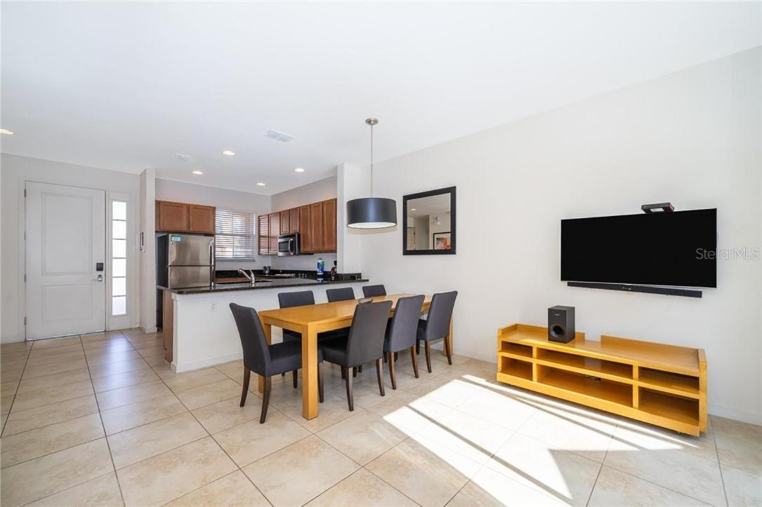 Charming 3 Bd W/ Spa Close To Disney @ Regal Oaks 2649 *