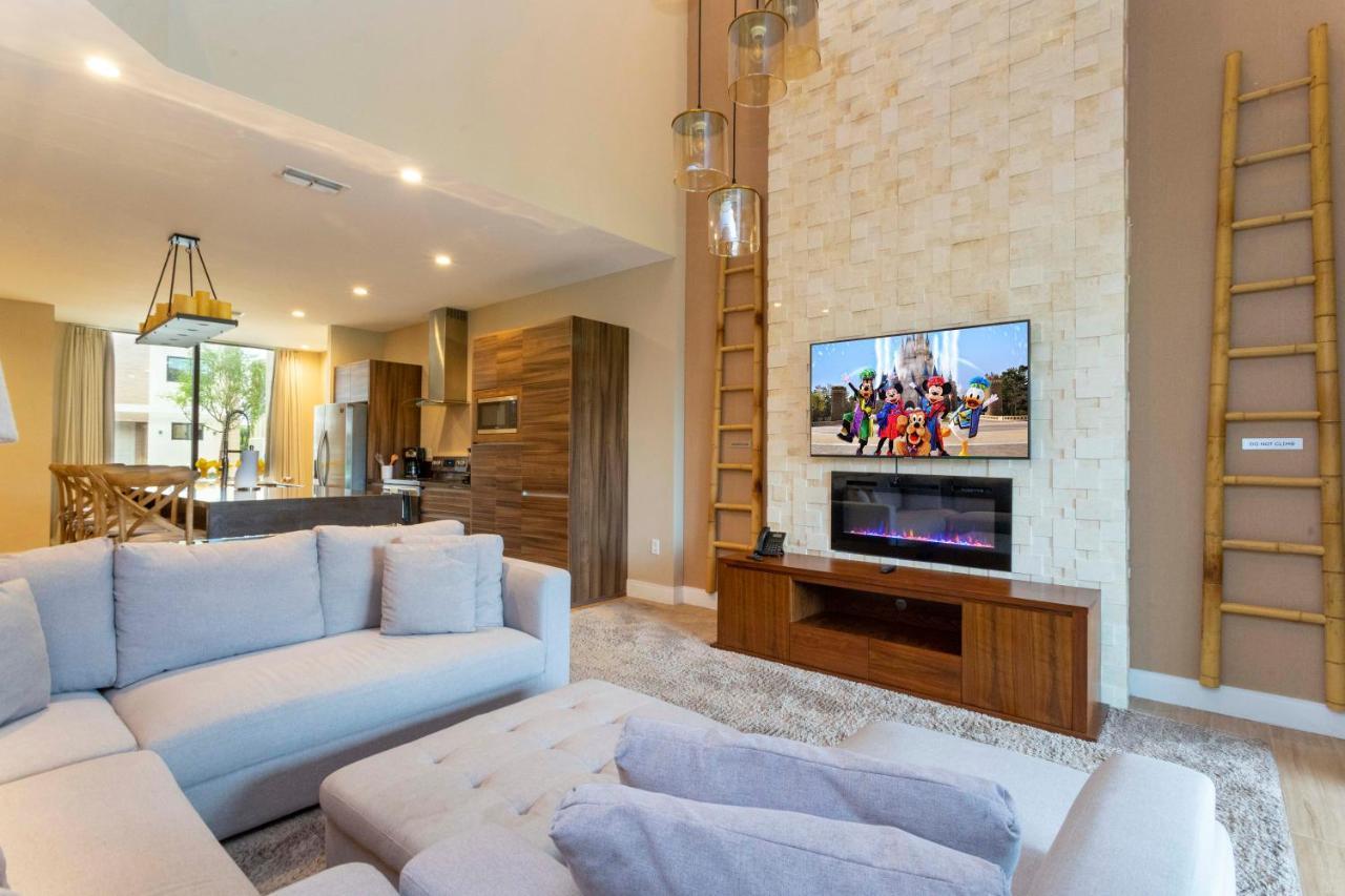 Gorgeous 4 Bd Close To Disney @ Magic Village 3092 Holiday home