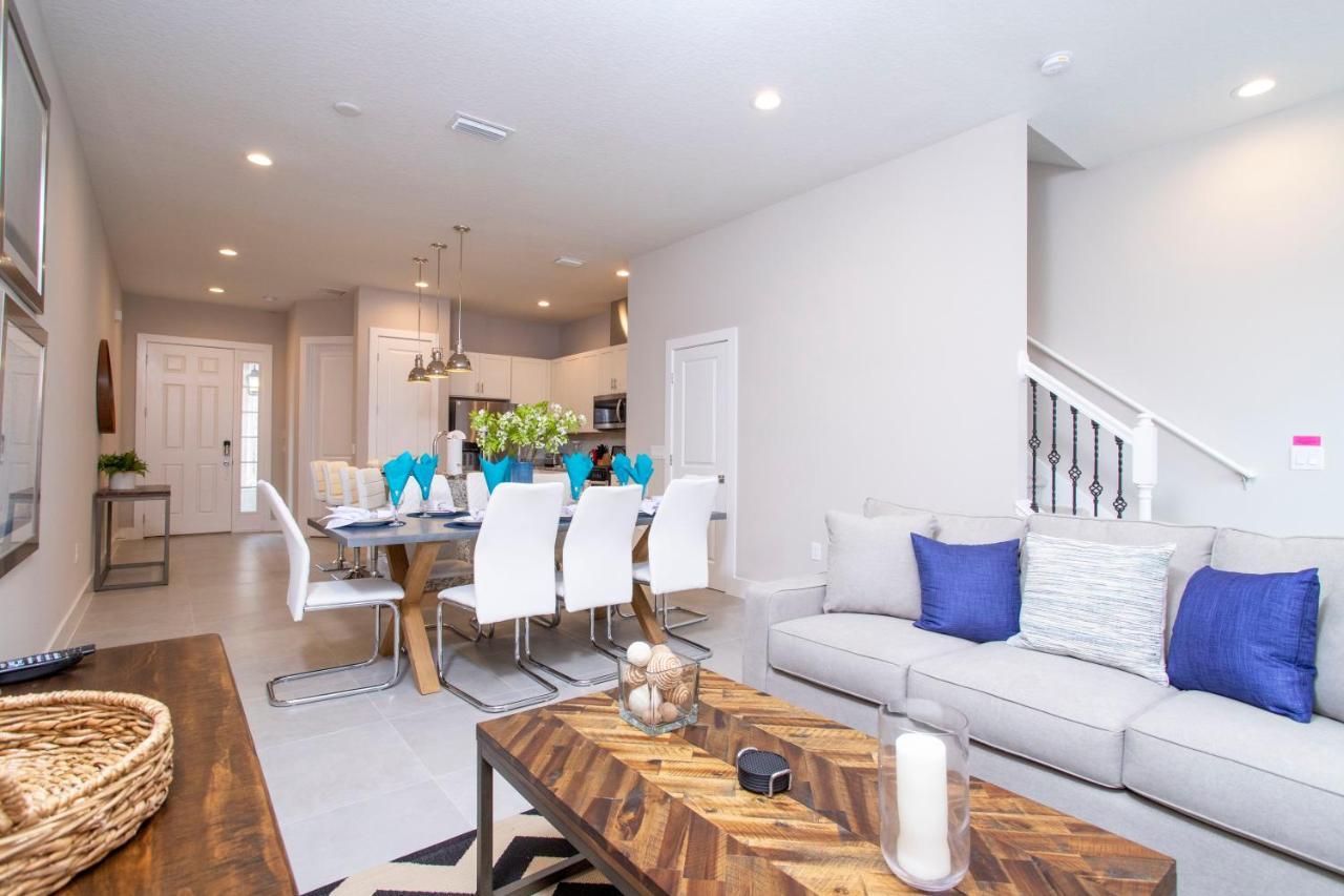 Gorgeous 4 Bedroom Family Friendly Close To 7573 * Orlando