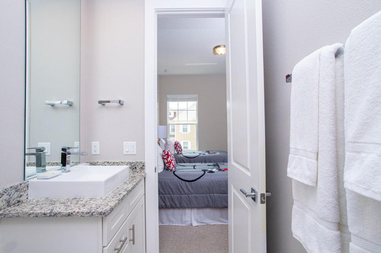 Gorgeous 4 Bedroom Family Friendly Close To 7573 Holiday home *