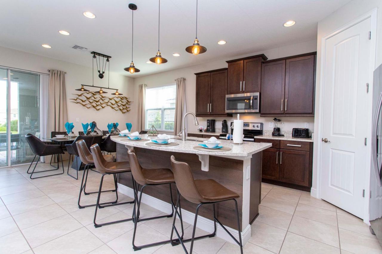 Luxurious 5bd Private Pool Jacuzzi & Game At Encore 7432 Holiday home *