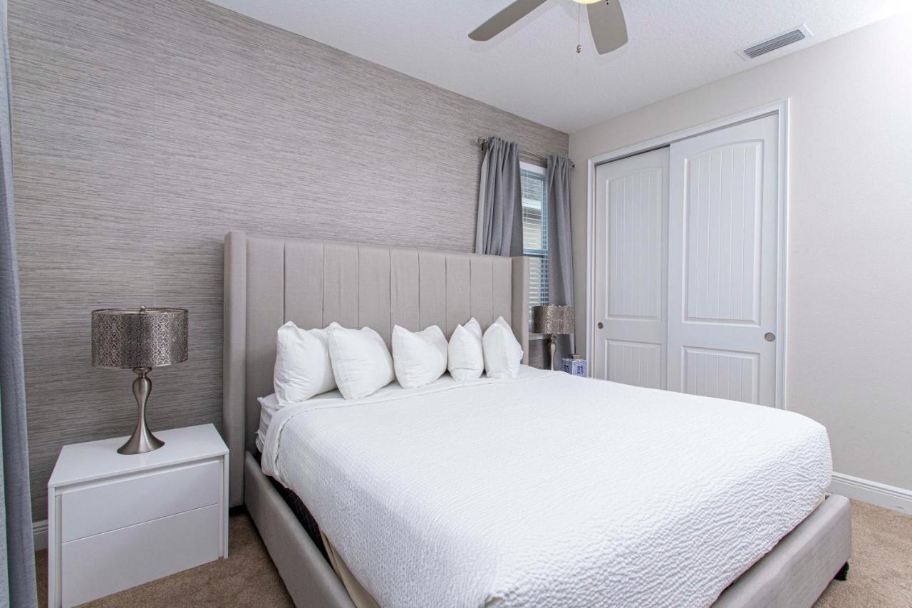 Holiday home Luxurious 5bd Private Pool Jacuzzi & Game At Encore 7432 Orlando