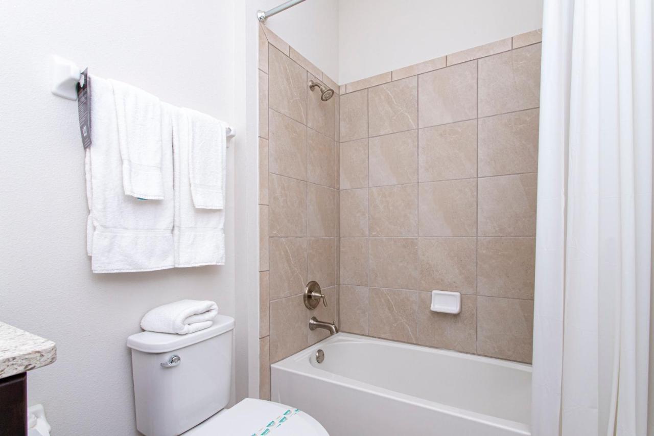 Holiday home Luxurious 5bd Private Pool Jacuzzi & Game At Encore 7432