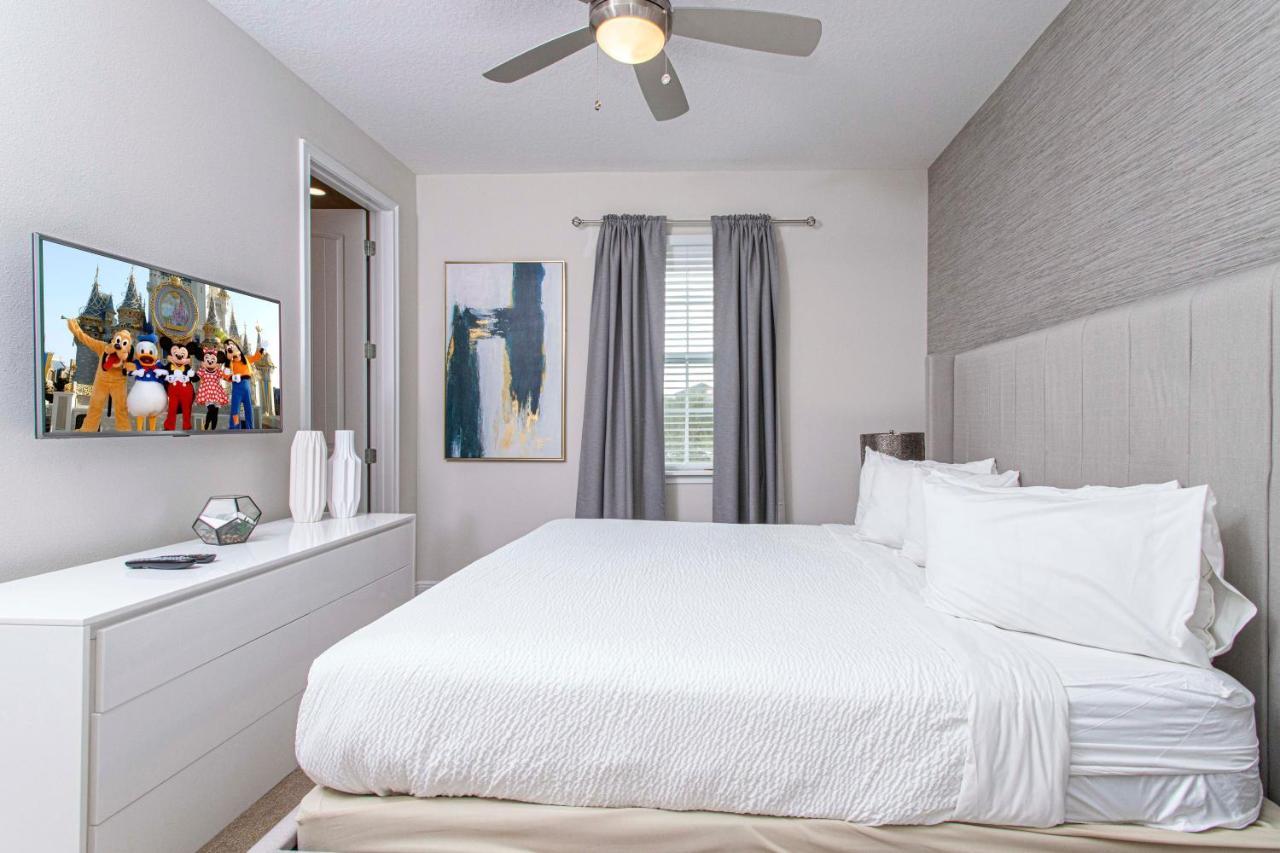 Holiday home Luxurious 5bd Private Pool Jacuzzi & Game At Encore 7432 Orlando