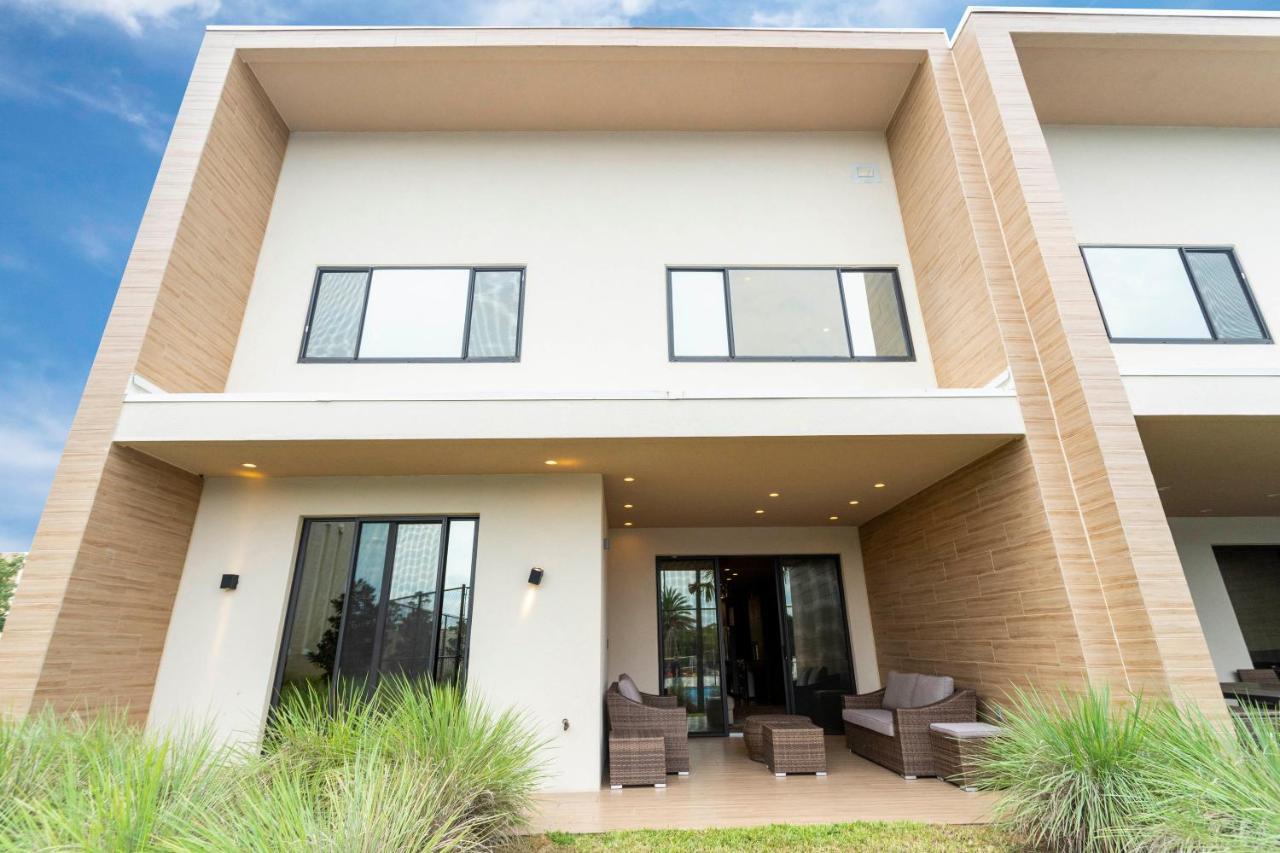 Holiday home Gorgeous 4bd Close To @ Magic Village 7581