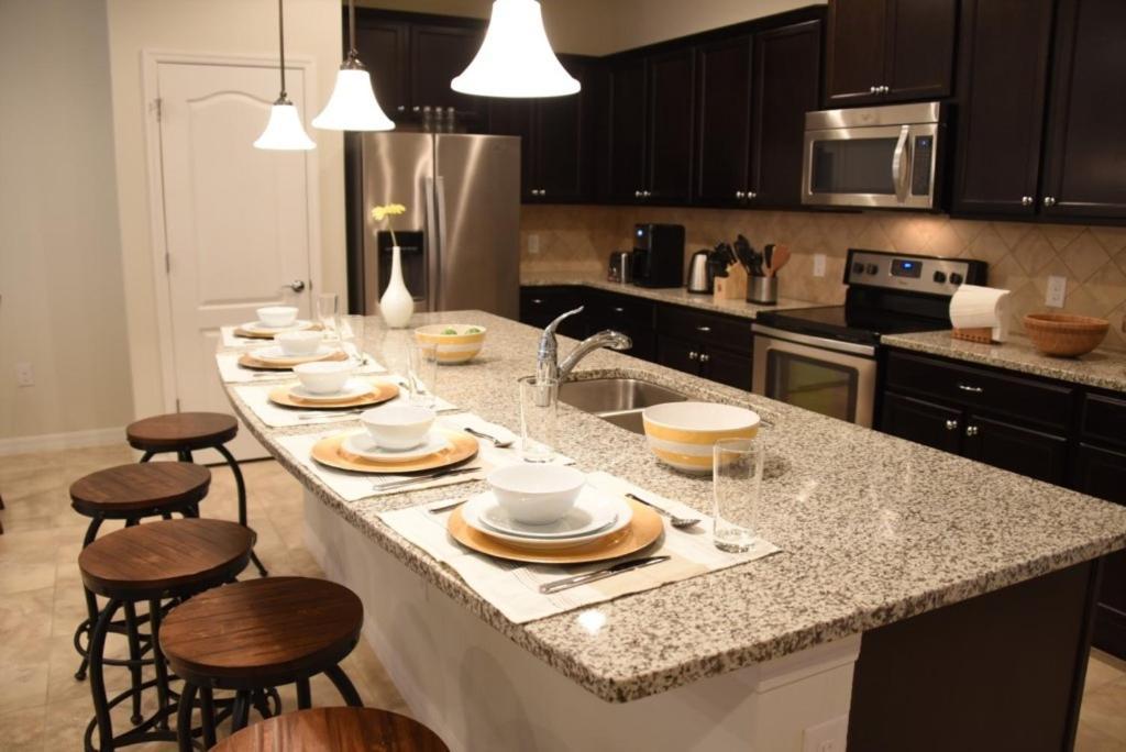 Gorgeous 4bd Th Pool Windsor At Westside-2018ww Holiday home *