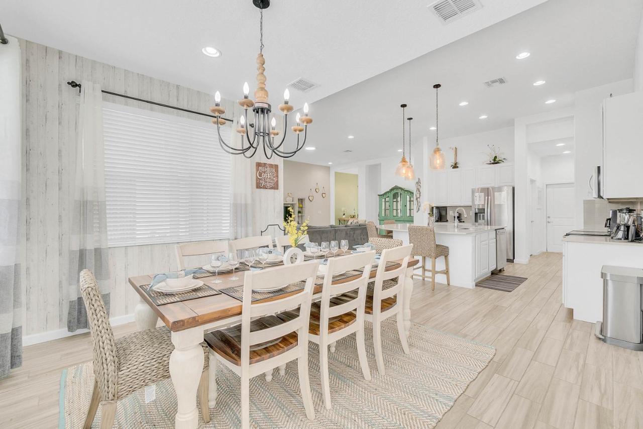 5 Bedrooms - 5 Bathrooms - Sonoma 3891 Oa Orlando