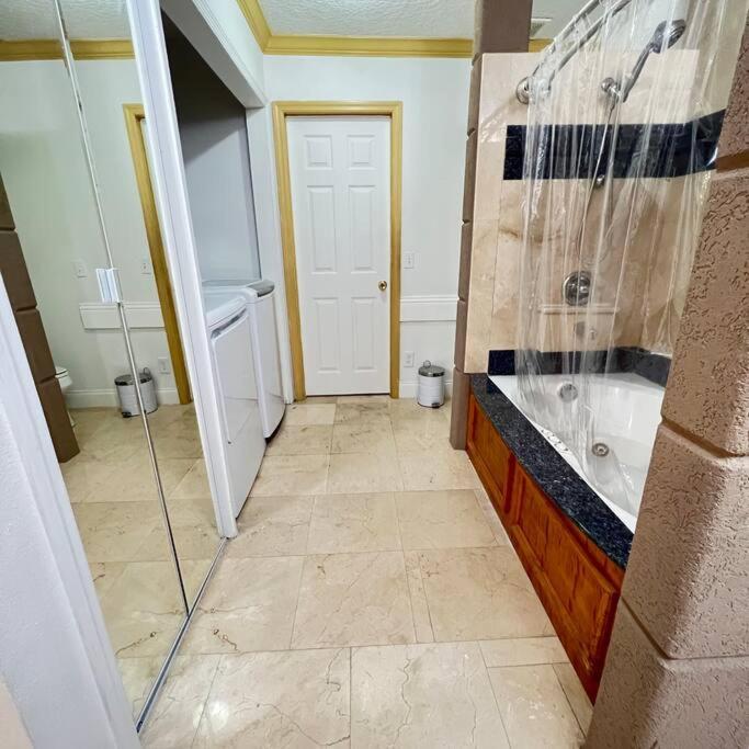 Like House, 4 Bedrooms, 3 Bathrooms