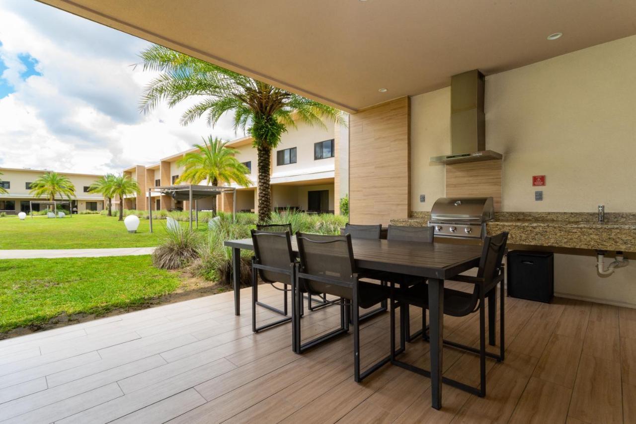 Gorgeous 3 Bd Close To @ Magic Village 7568