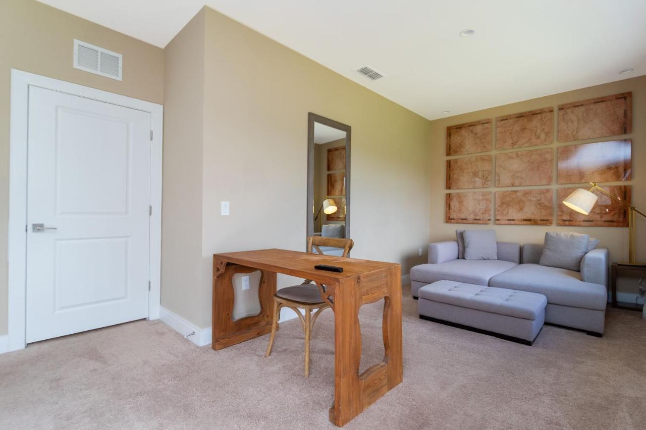 Gorgeous 3 Bd Close To @ Magic Village 7568 Holiday home Orlando