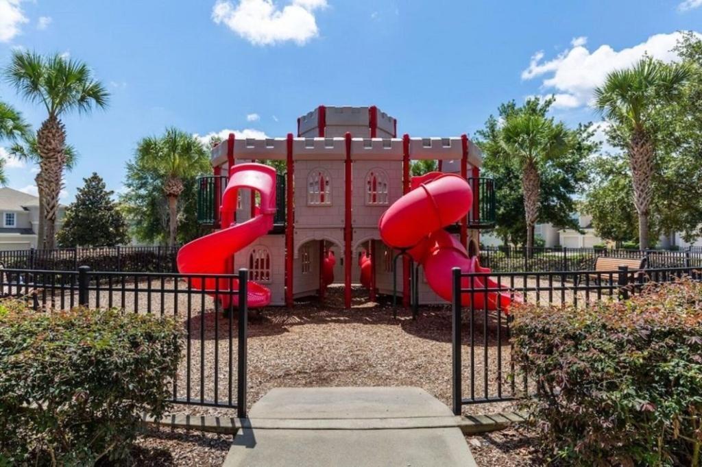 Holiday home Amazing 6bd Pool Gm The Windsor Hills-2653ds