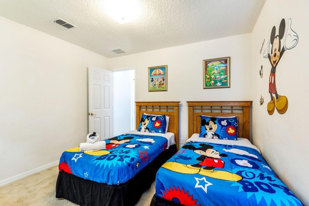 Villa #196-fantastic 6 Bed With Own Private Pool And With No Rear Neighbors Orlando