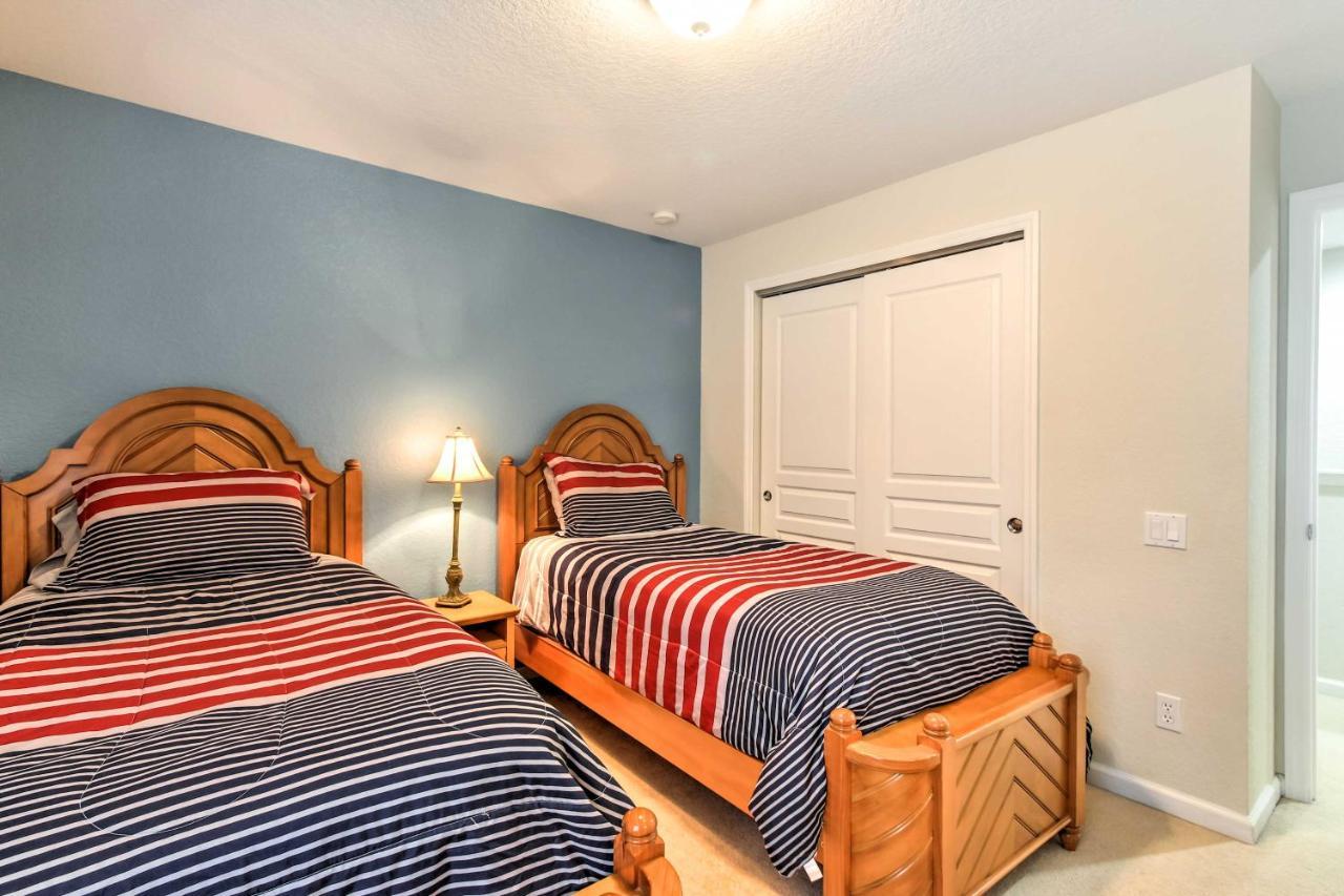 Spacious Kissimmee - 3 Mi To World! Holiday home