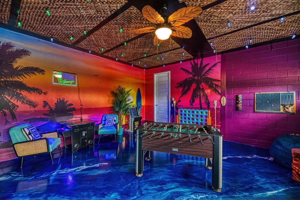 November Deal! Tiki Tropical Oasis & Mini Golf * Orlando