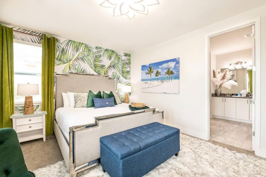 Villa November Deal! Tiki Tropical Oasis & Mini Golf