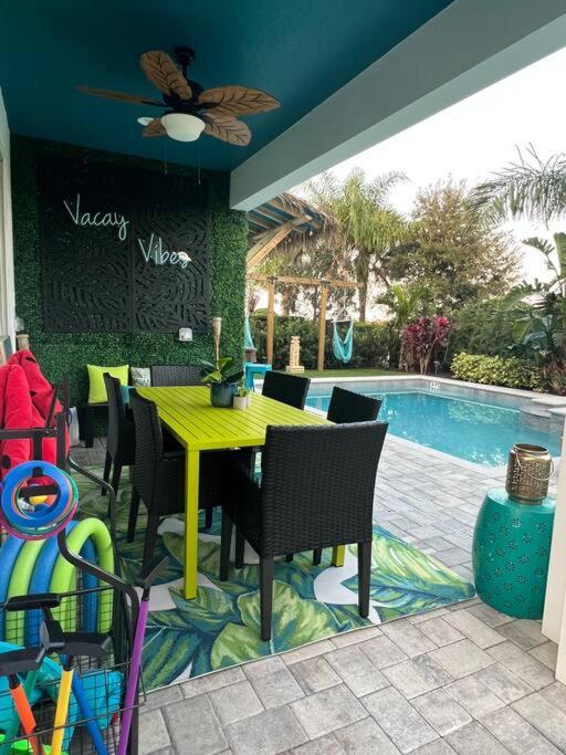 November Deal! Tiki Tropical Oasis & Mini Golf