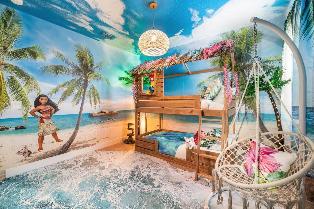 Villa November Deal! Tiki Tropical Oasis & Mini Golf