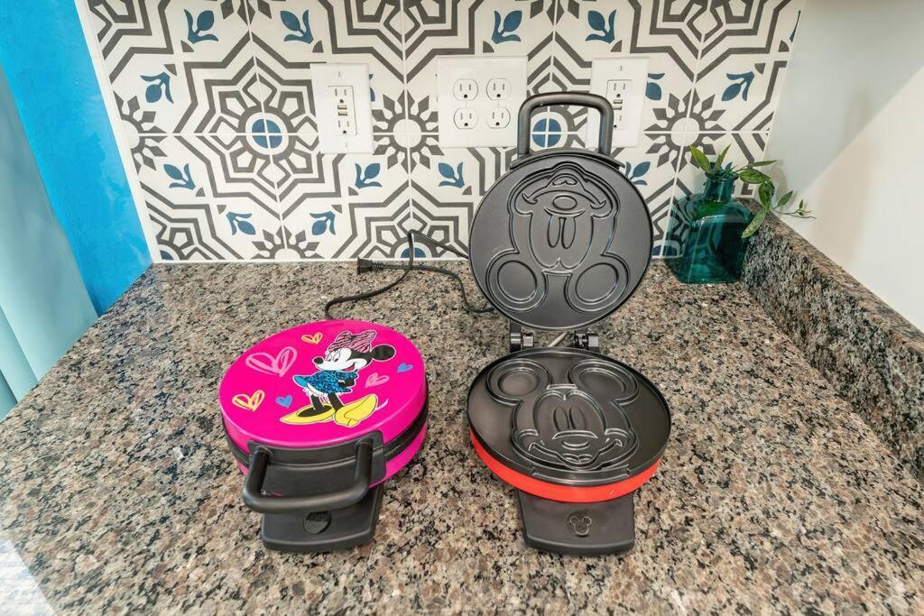November Deal! Tiki Tropical Oasis & Mini Golf