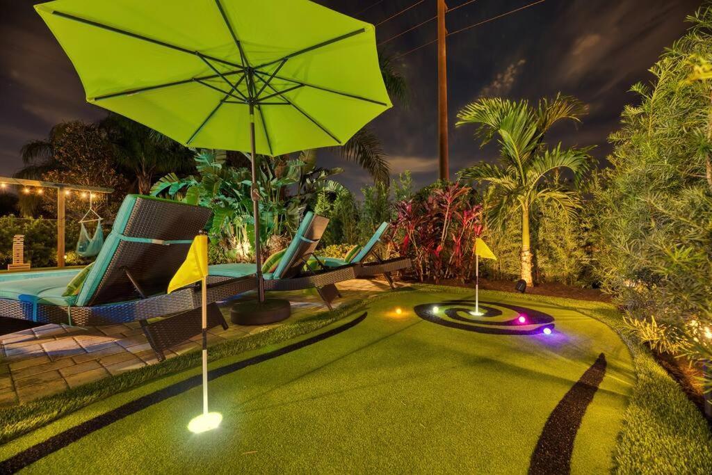 Villa November Deal! Tiki Tropical Oasis & Mini Golf *