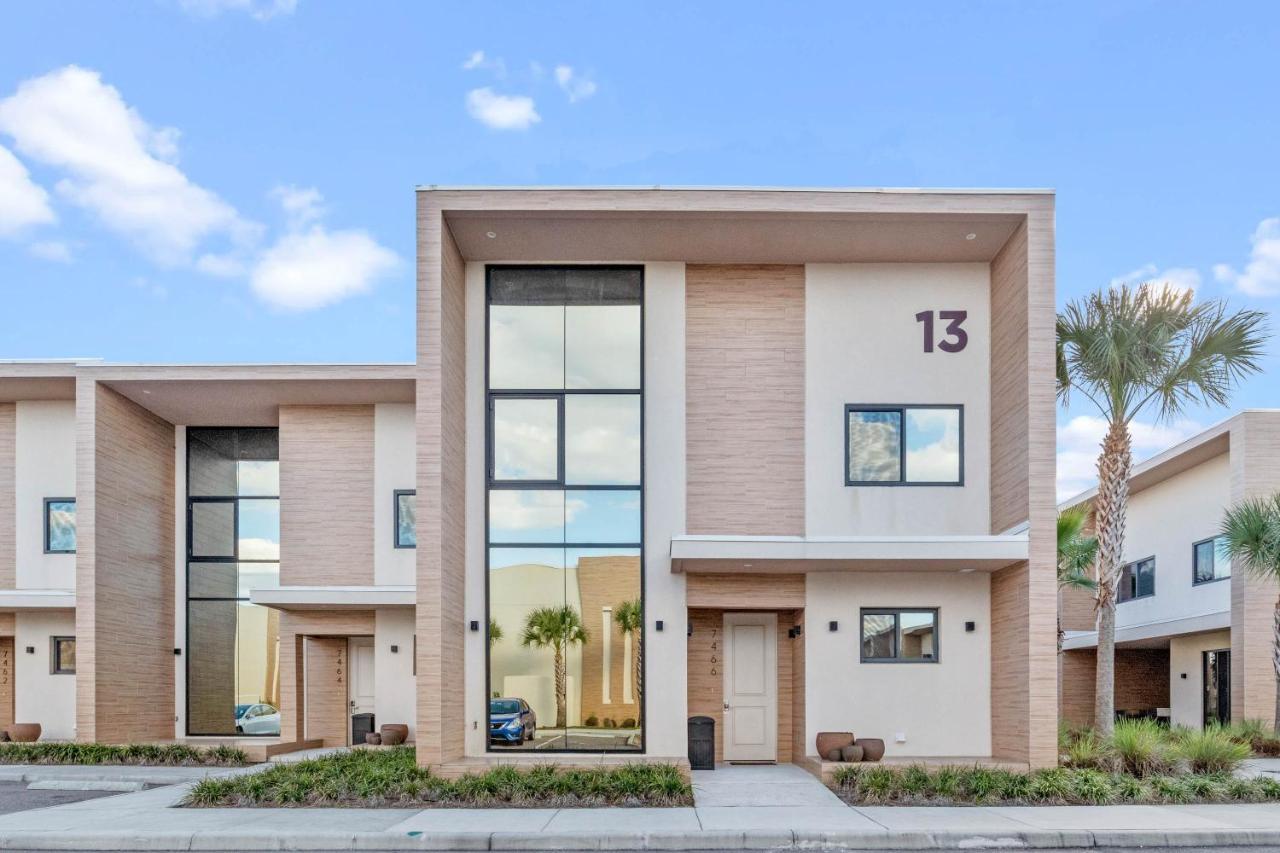 4 Bedrooms- 4,5 Bathrooms- Magic Village 7466 Bd Holiday home