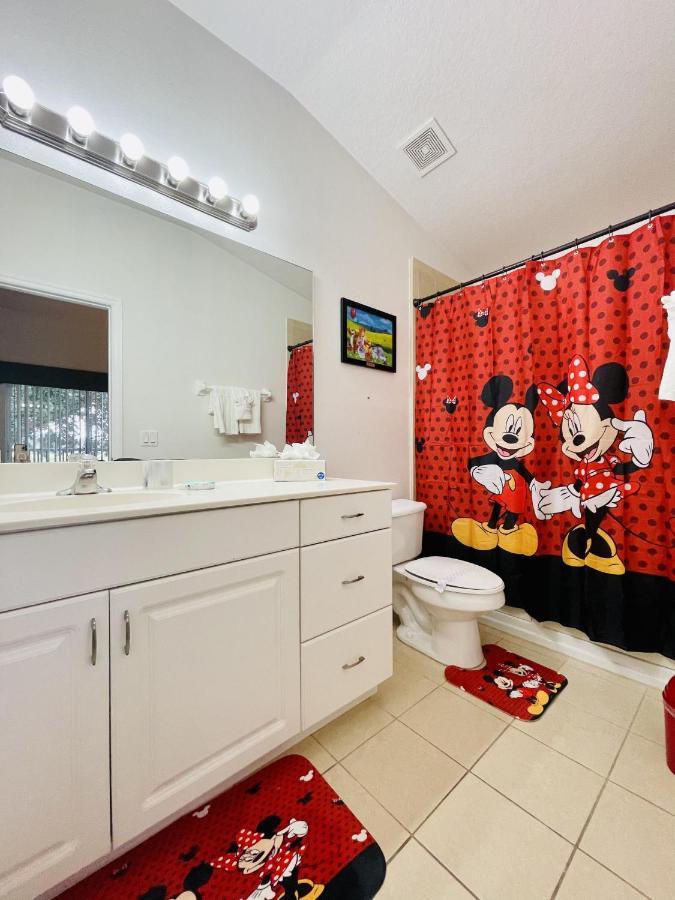 Huge Screened Patio That Overlooks Buck, Near Famous Attractions!! Orlando