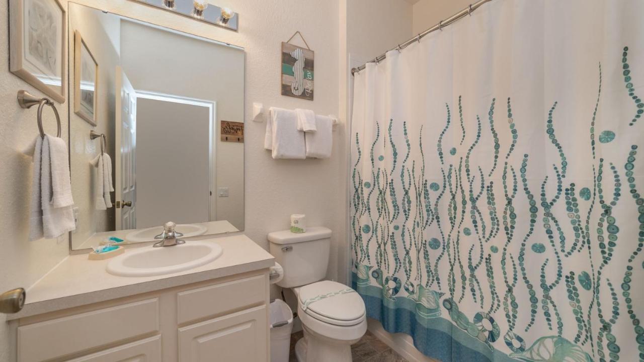 Windsor Hills - 5 Bed 5 Baths *