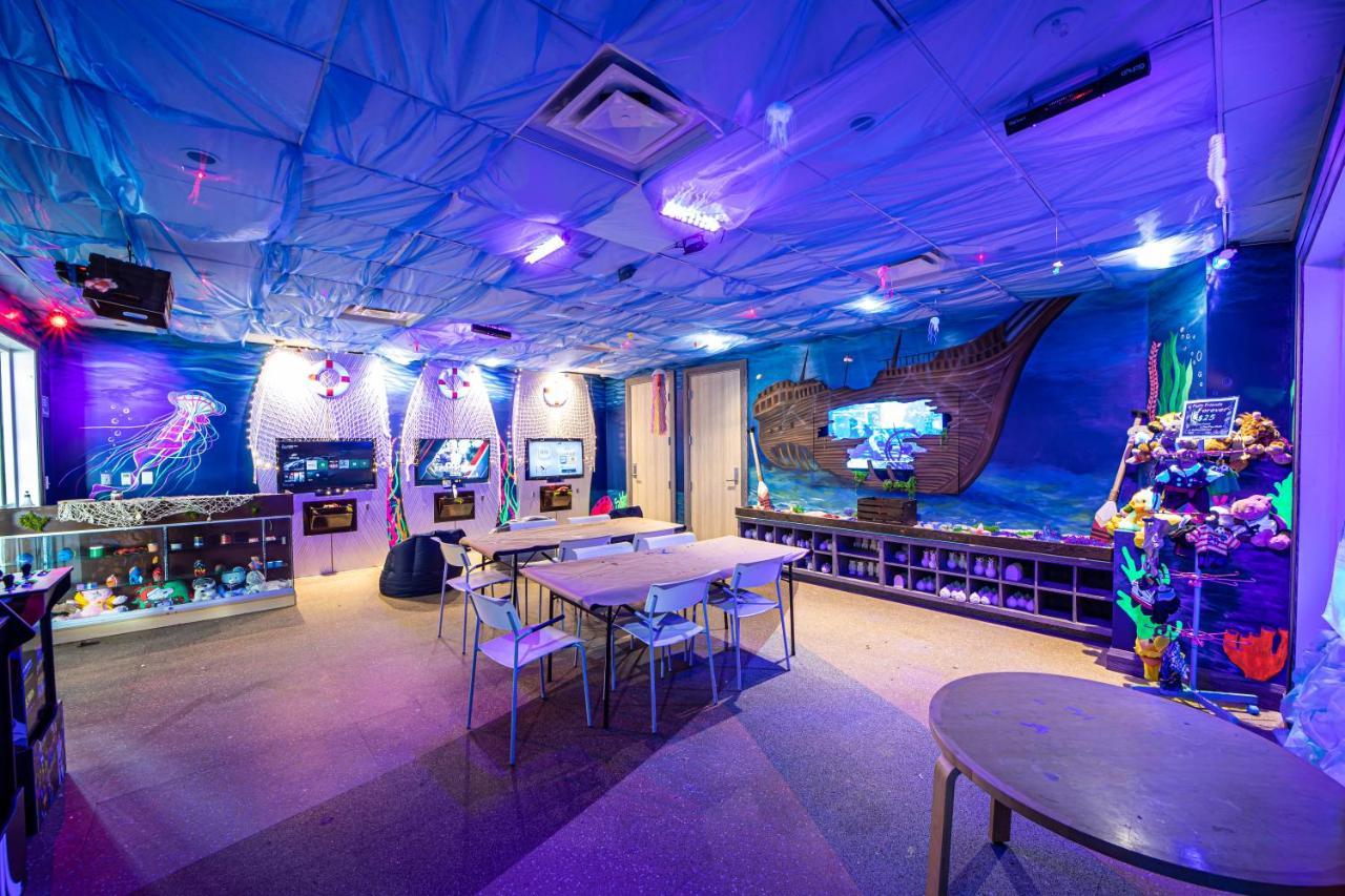 Brilliant Home: Disney-adjacent With Private Pool And Game