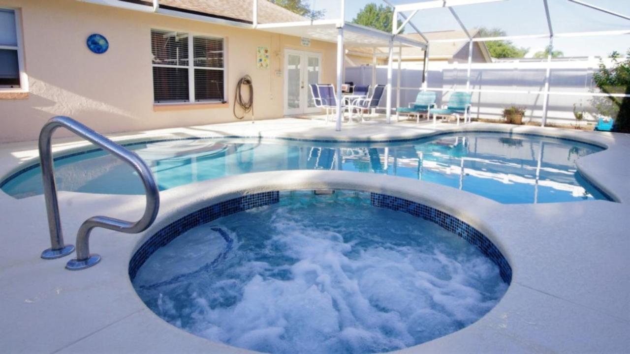 Upgraded Game , Pool Spa, Universal , Close By Holiday home *