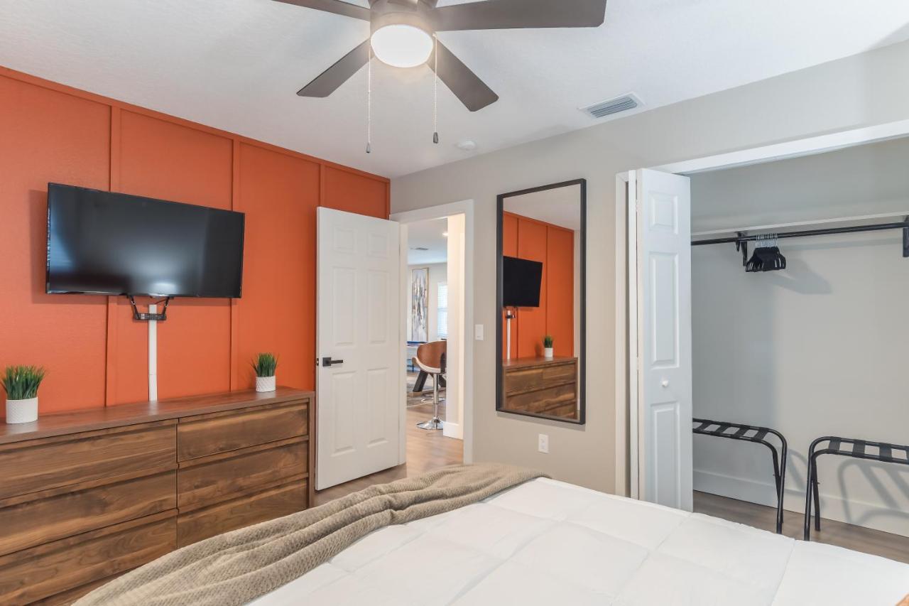 Holiday home House Retreat Near Downtown, Disney, Universal And Airport Orlando