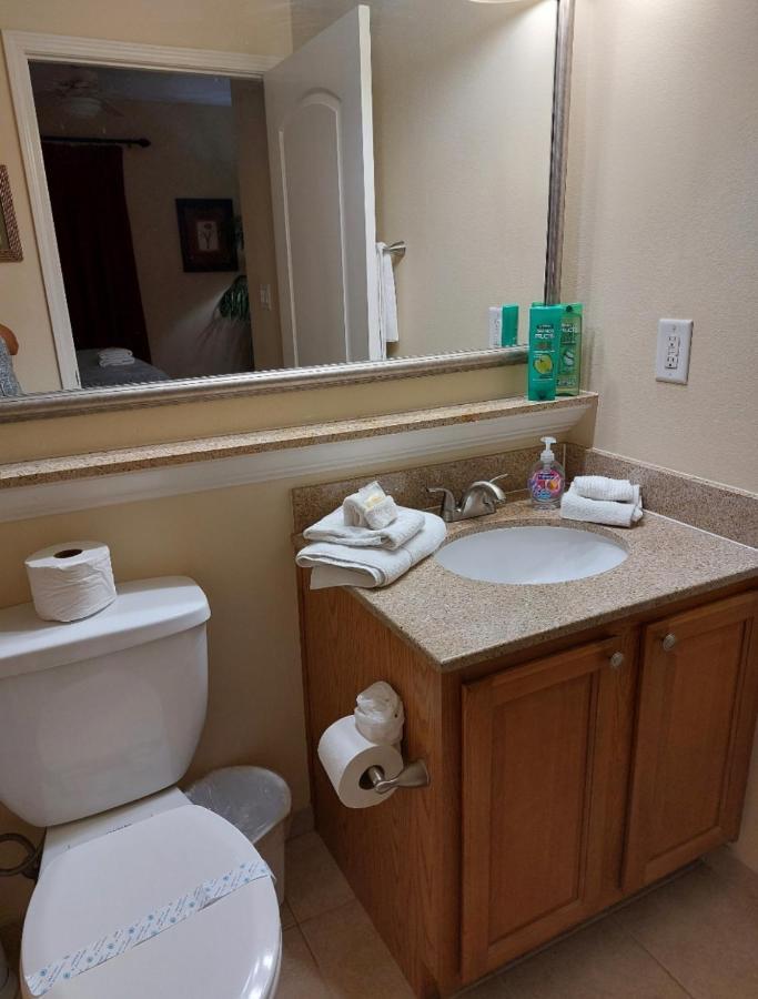 Blue Heron Retreat: Proximity & Dining Convenience Apartment