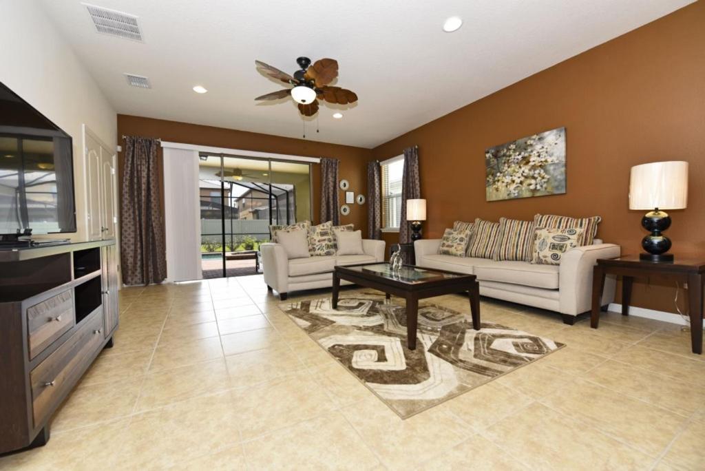 Windsor At Westside - Seven Bedroom Pool Holiday home