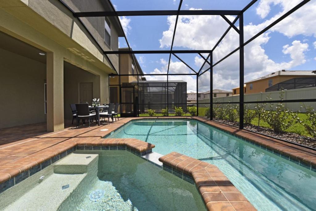 Windsor At Westside - Seven Bedroom Pool Holiday home *