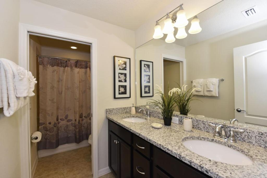 Holiday home Windsor At Westside - Seven Bedroom Pool